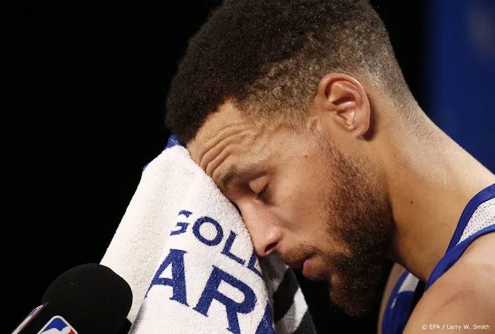 suns verpesten rentree curry in nba en winnen bij warriors