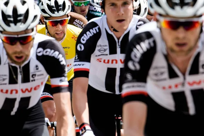 sunweb langer door met wielerploeg