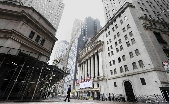 supermarktconcern walmart wint op lager wall street na cijfers