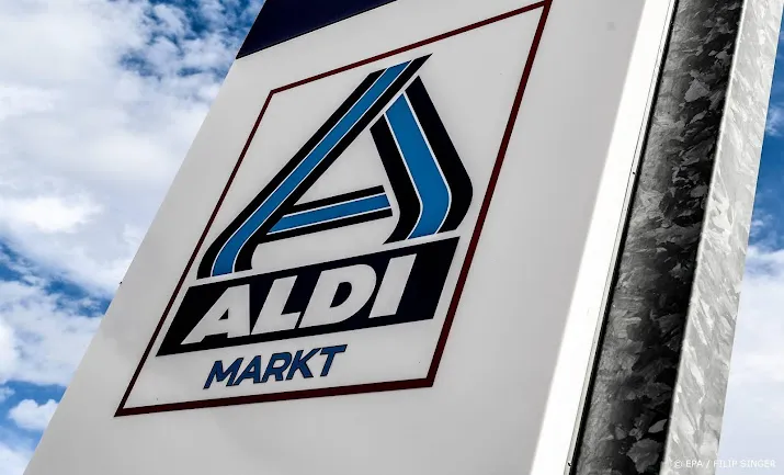 supermarkten bieden britse pluimveehouders miljoenen om eiercrisis