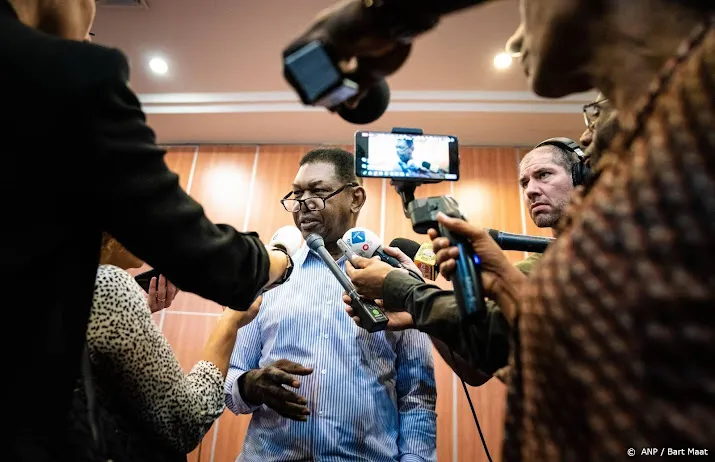 surinaamse commissie wil ook reparatiecommissie in nederland