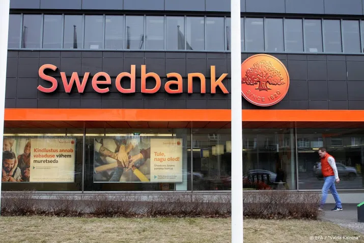 swedbank keert vertrekvergoeding aan gewezen topvrouw niet uit
