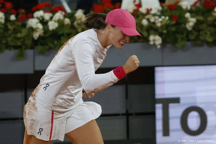 swiatek verslaat sabalenka na marathonpartij in finale madrid