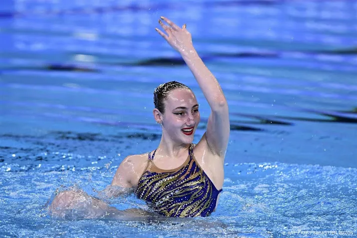 synchroonzwemster steenbeek als derde naar ek finale vrije kur