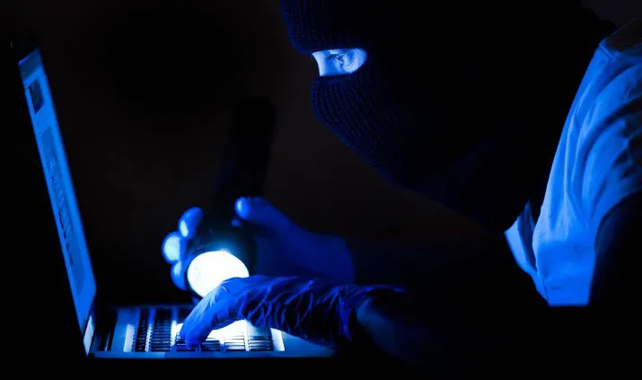 taakstraf van 240 uur voor afpersende hackers