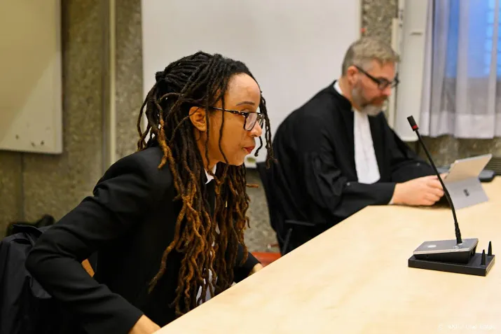 taakstraffen en geldboetes voor haatberichten aan nrc columniste