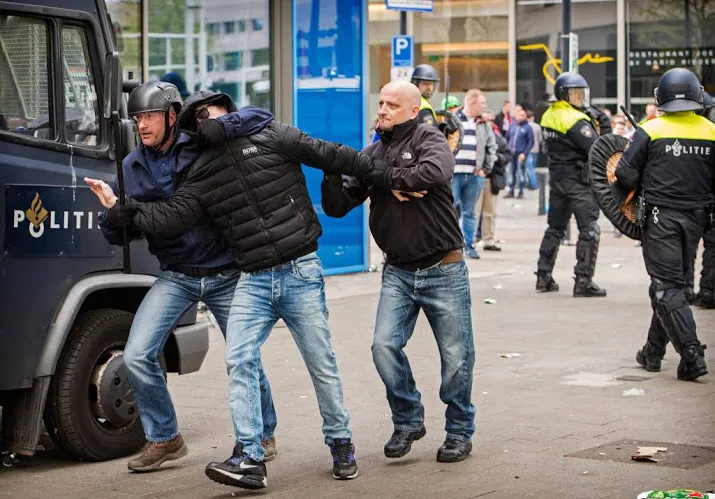 taakstraffen tot 240 uur voor voetbalrellen