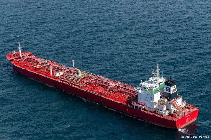 tanker met russische gasolie nog steeds voor anker op noordzee