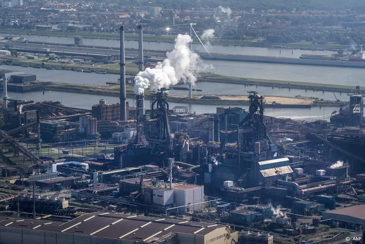 tata steel krijgt waarschuwing voor uitstoot schadelijke stoffen