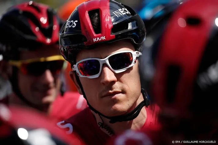 team ineos vertrokken voor ploegentijdrit