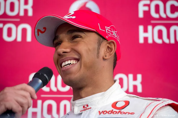 team van verstappen wil dat hamilton alsnog straf krijgt
