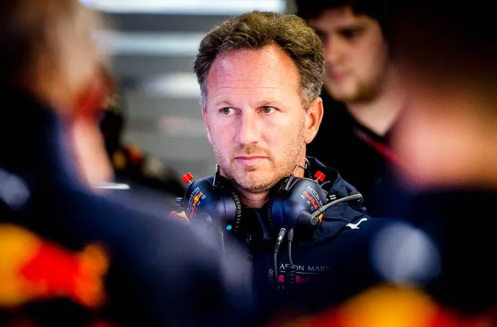 teambaas horner dit is de klassieke max