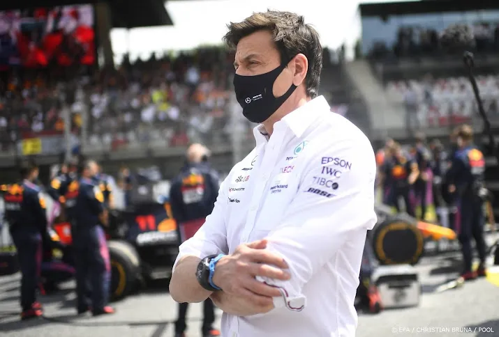 teambaas mercedes snel duidelijkheid over teamgenoot hamilton