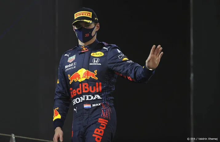 teambaas red bull prijst sportiviteit van verstappen