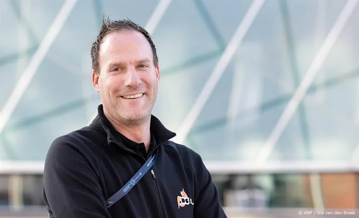 technisch directeur van leeuwen stapt op bij turnbond kngu