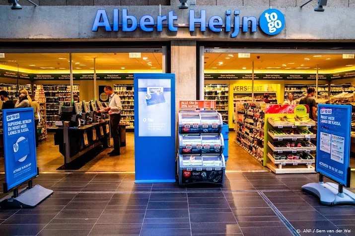 techsector voert aex index aan ahold delhaize sterkste daler