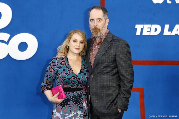 ted lasso deels in amsterdam gedraaid cast staat in boom chicago