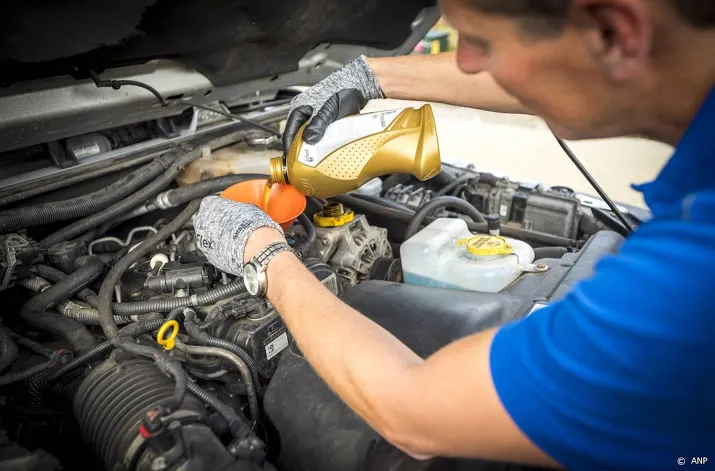 tekort aan geschikte monteurs om autos te repareren dreigt