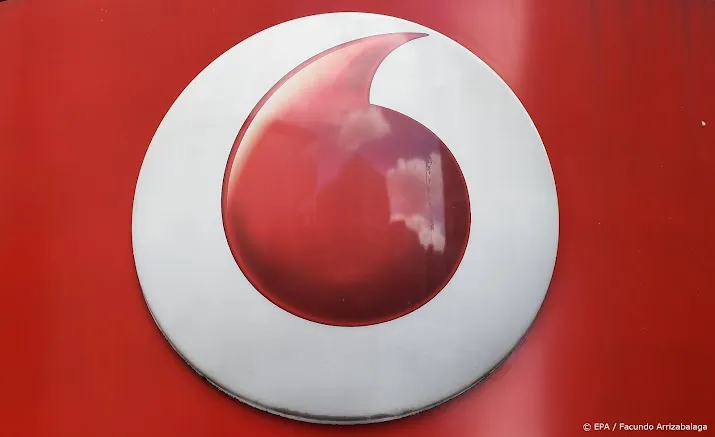 telecombedrijf etisalat uit emiraten neemt belang in vodafone