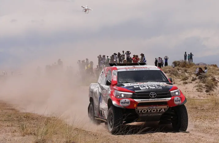 ten brinke grijpt etappewinst in dakar