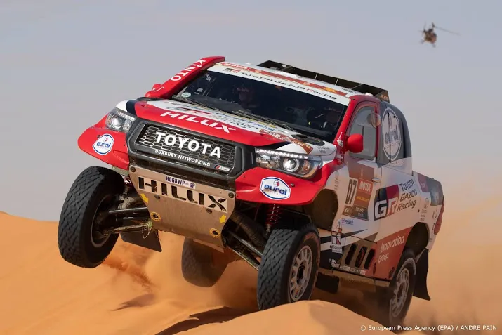 ten brinke uit dakar rally na beschadigde toyota