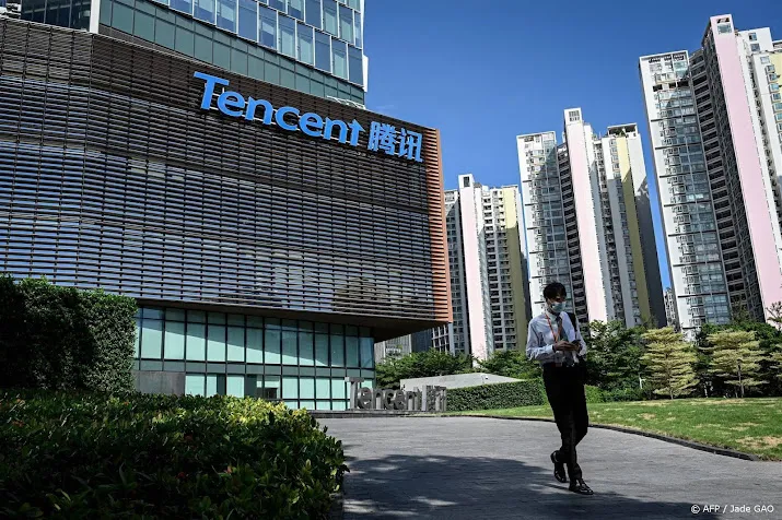 tencent stijgt jd com daalt op lagere hongkongse beurs