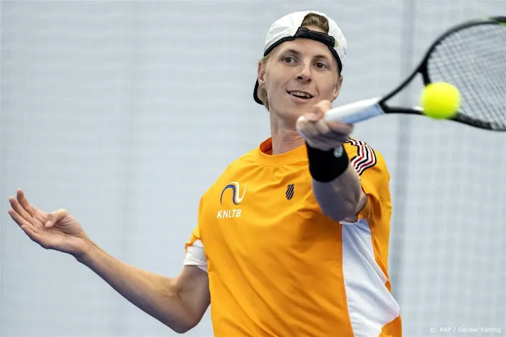 tennis brouwer als lucky loser in tweede ronde in metz