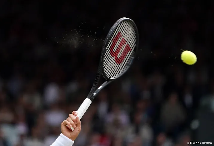 tennisfederatie itf schorst russische en belarussische bond