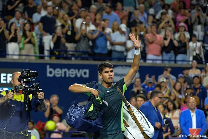 tennisser alcaraz verrassend uitgeschakeld in toronto