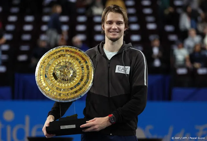 tennisser boeblik wint toernooi van montpellier na comebacks
