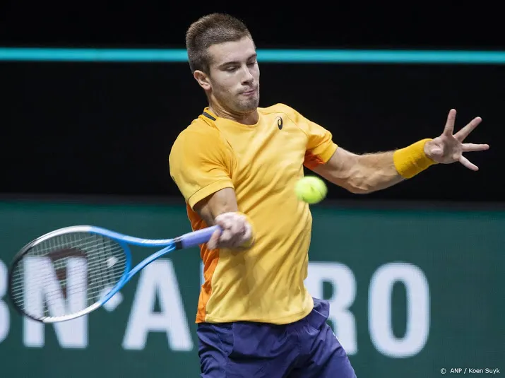 tennisser coric rekent in rotterdam af met lajovic