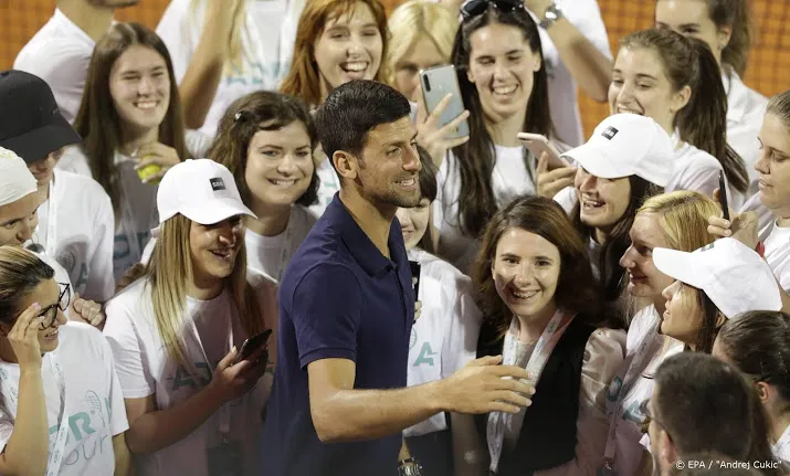 tennisser djokovic bevestigt besmetting met coronavirus