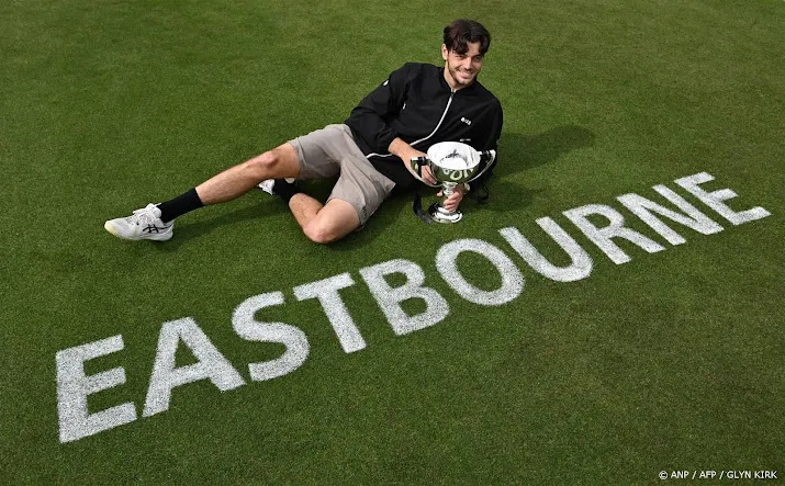tennisser fritz voor de derde keer de beste in eastbourne