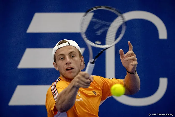 tennisser griekspoor ook in antwerpen snel klaar