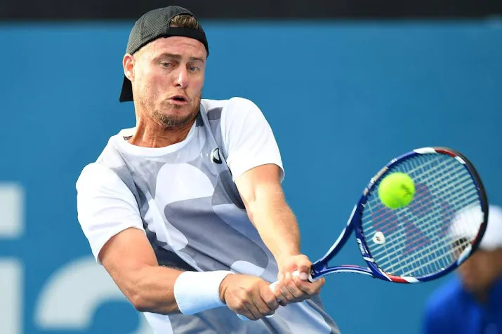tennisser hewitt maakt rentree in dubbelspel