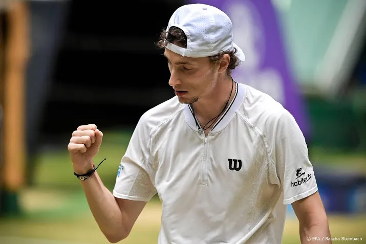 tennisser humbert in finale halle te sterk voor roeblev