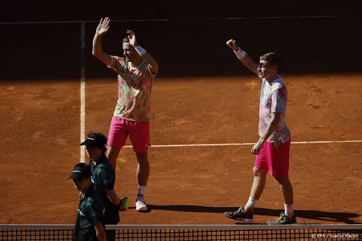 tennisser koolhof naar halve finales gemengd dubbel in parijs