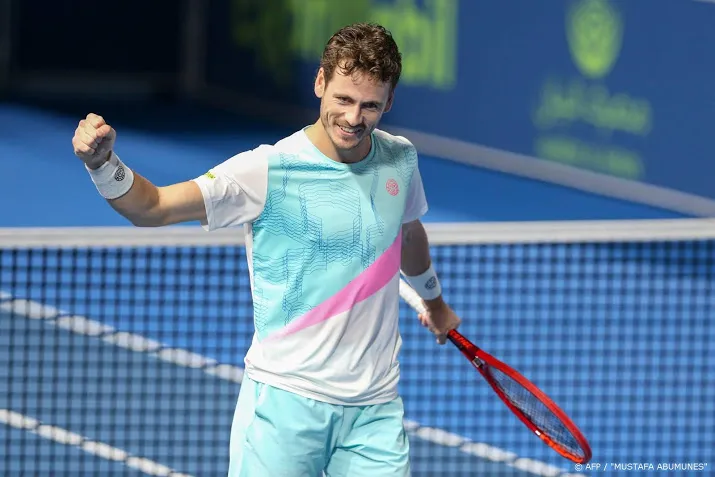 tennisser koolhof naar tweede ronde dubbelspel in melbourne