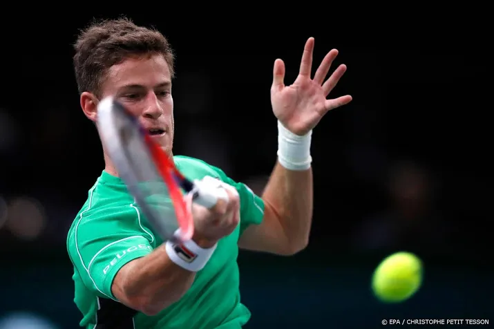 tennisser schwartzman in wachtkamer voor atp finals