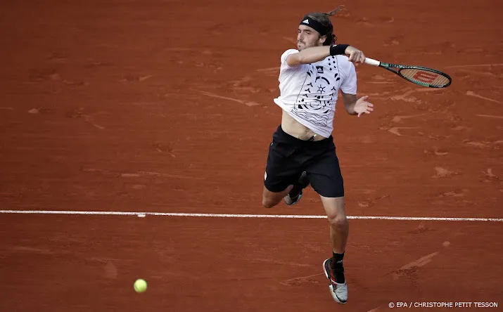 tennisser tsitsipas heeft geen moeite met ymer