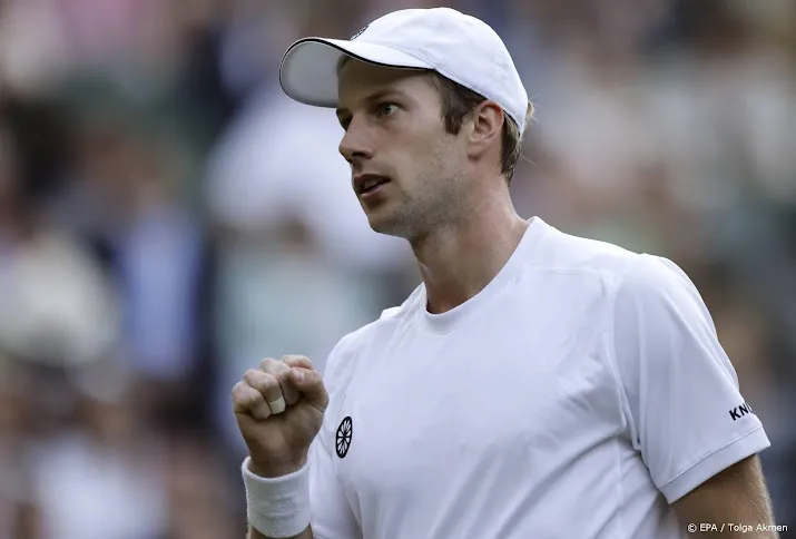 tennisser van de zandschulp naar derde ronde in washington