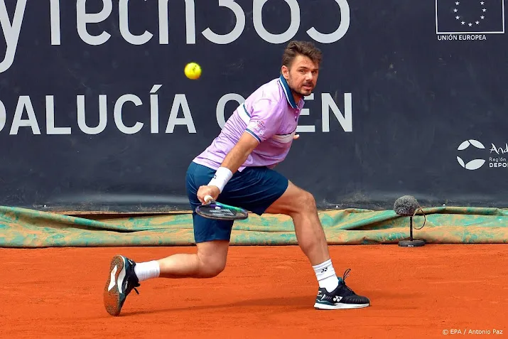 tennisser wawrinka bij rentree flink onderuit