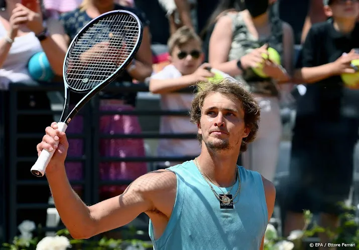 tennisser zverev door naar achtste finales in rome