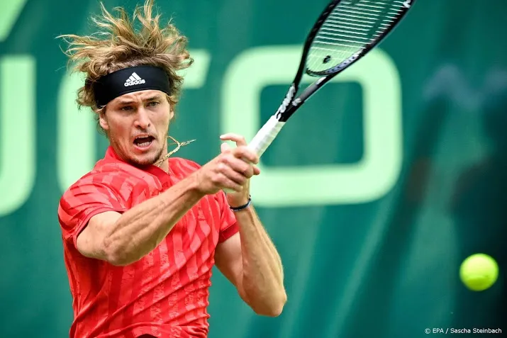 tennisser zverev ook snel klaar op grastoernooi halle