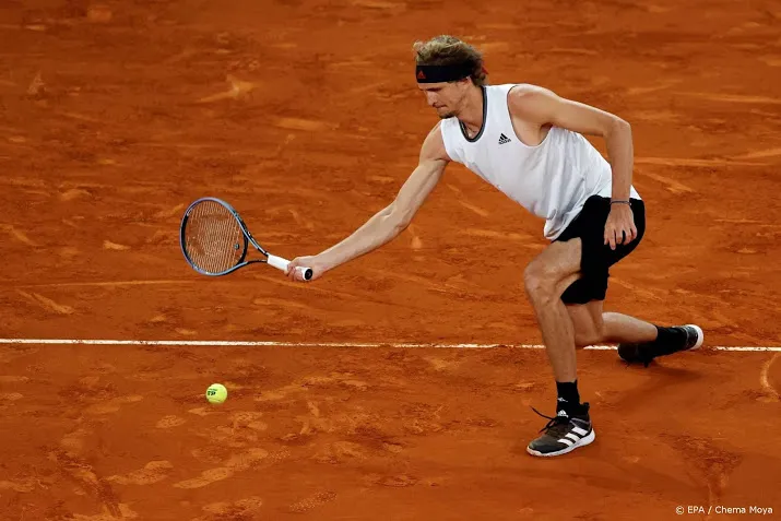 tennisser zverev wil in tokio op drie fronten strijden