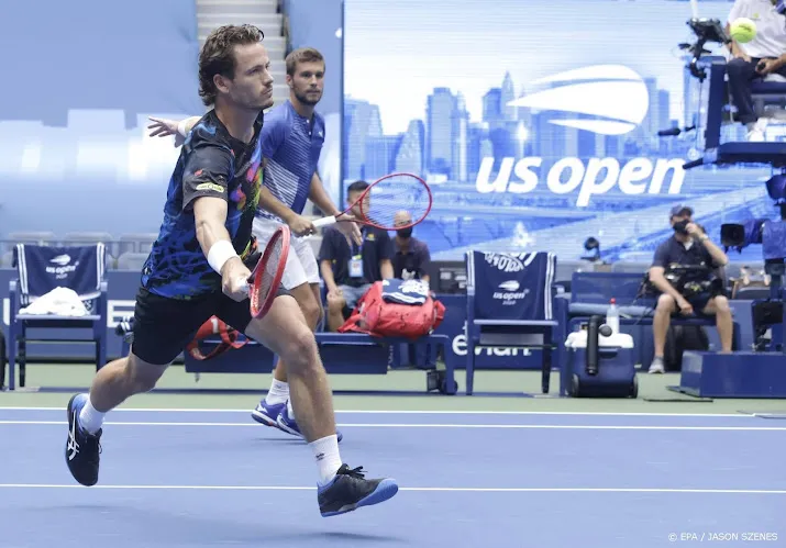 tennissers koolhof en rojer naar derde ronde dubbelspel us open