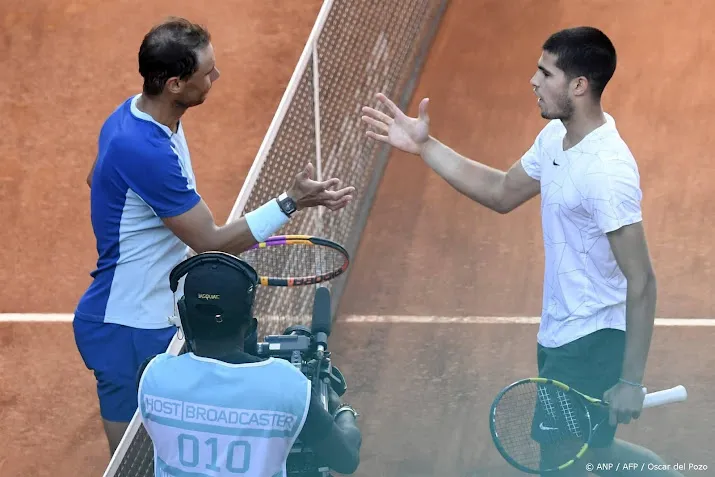 tennissers nadal en alcaraz vormen duo bij spelen