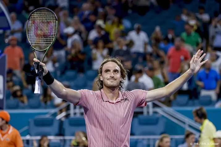 tennissers tsitsipas en fritz naar vierde ronde in miami