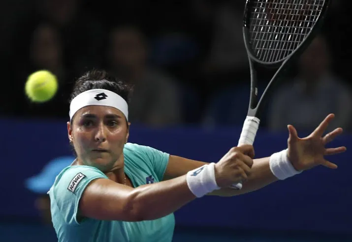 tennisster jabeur schrijft historie in moskou