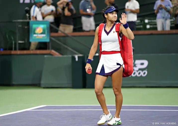 tennisster raducanu boekt eerste zege sinds us open
